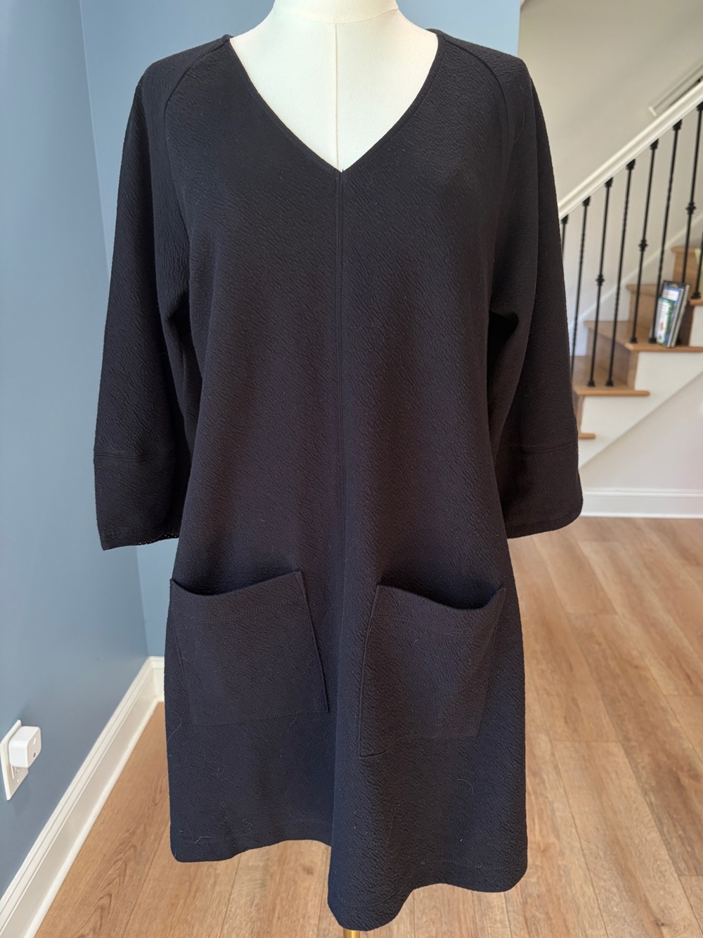 Maeve Anthropologie Black V Neck Shift Dress Tunic Pockets XS Minimalist
